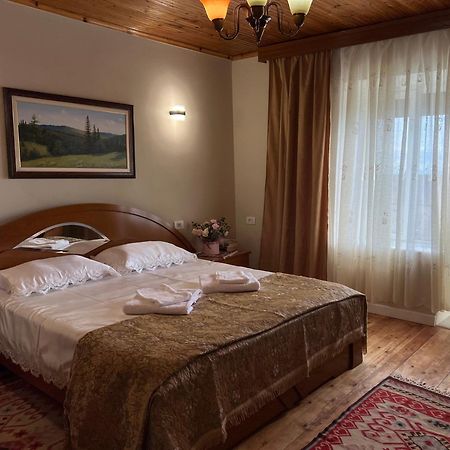 Garden Villa Guni Krujë Eksteriør billede
