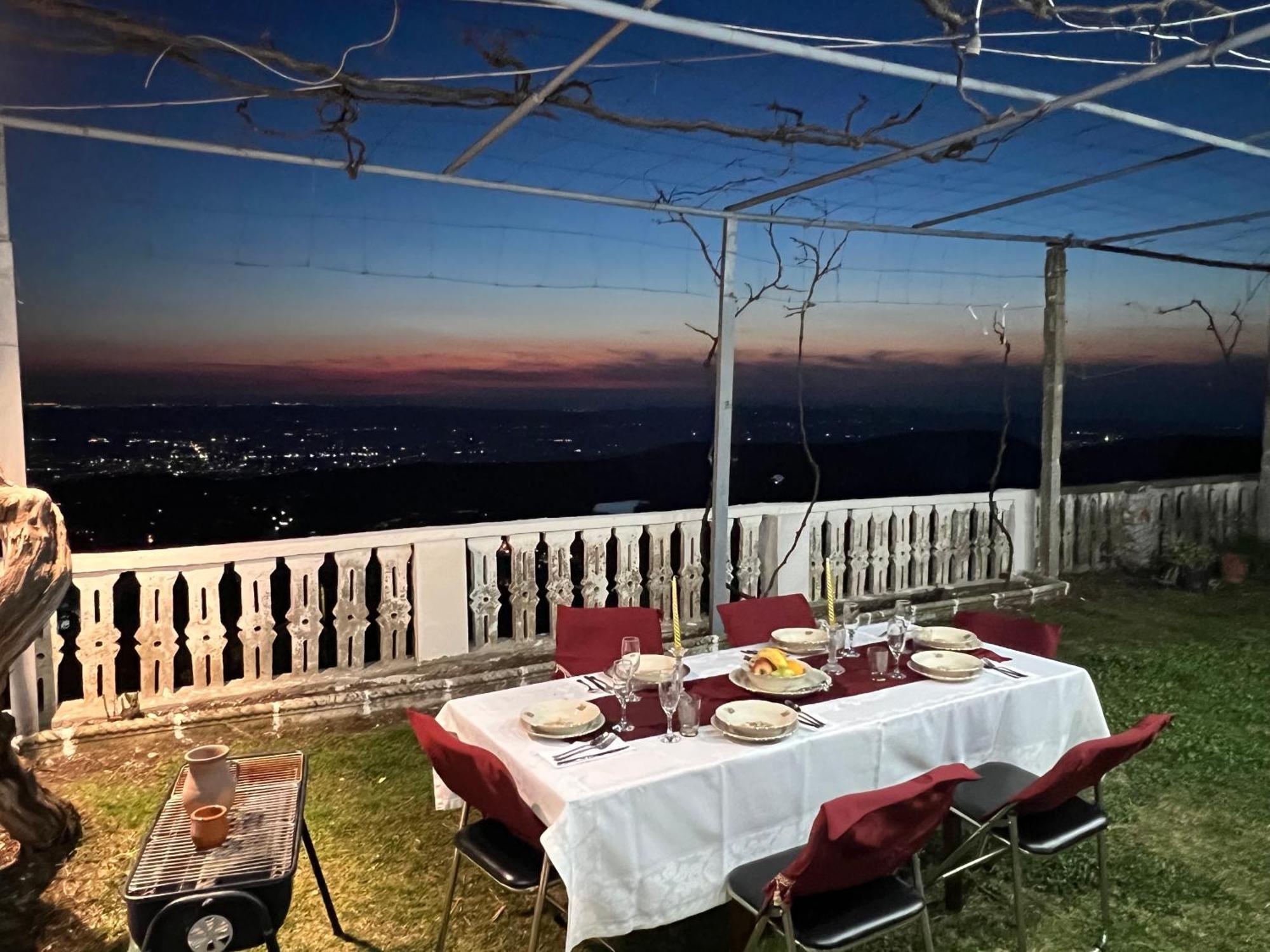 Garden Villa Guni Krujë Eksteriør billede