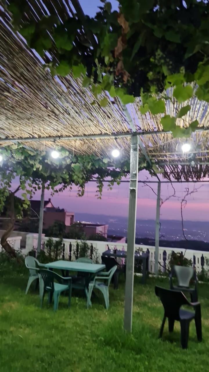 Garden Villa Guni Krujë Eksteriør billede