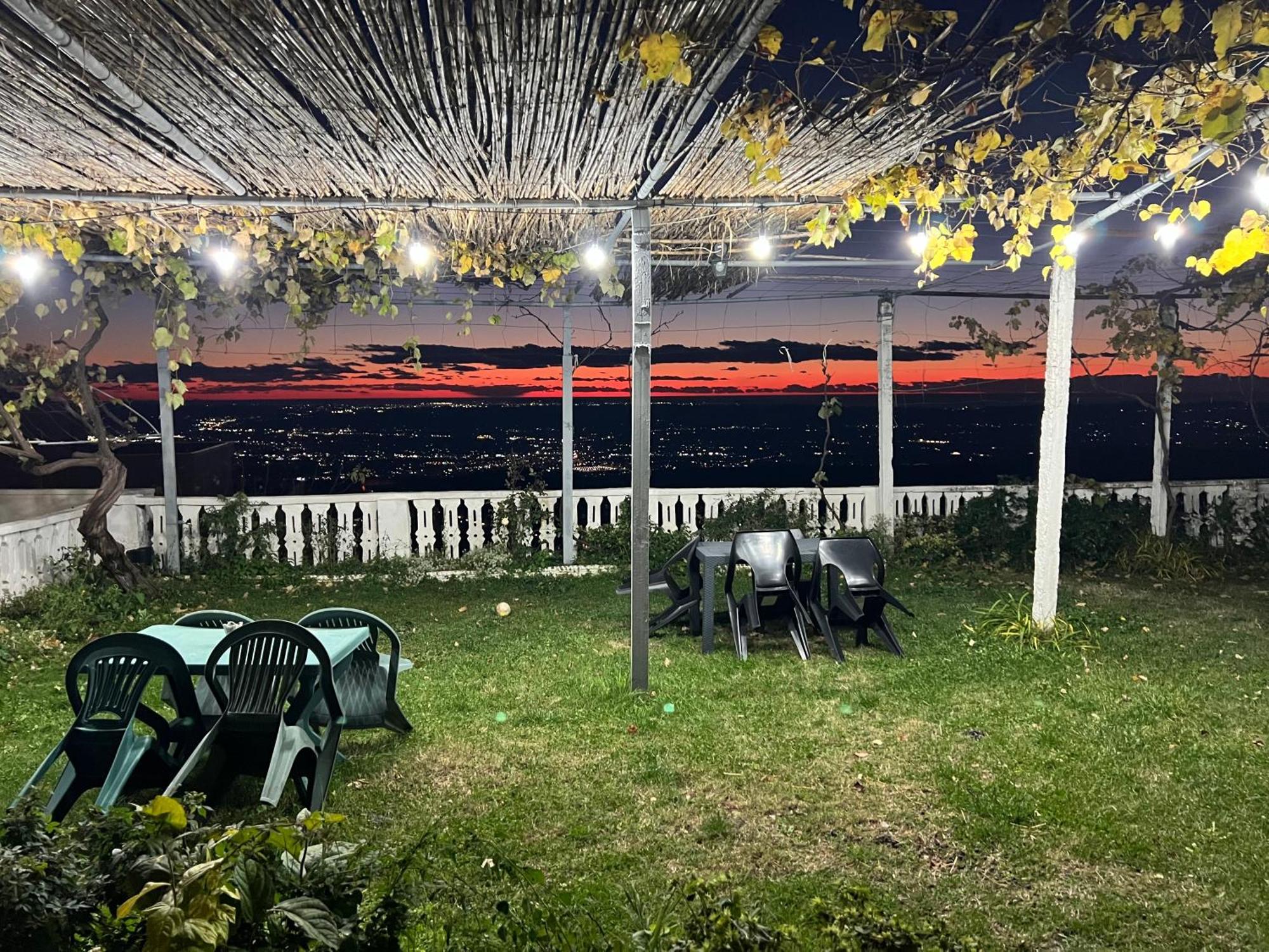 Garden Villa Guni Krujë Eksteriør billede